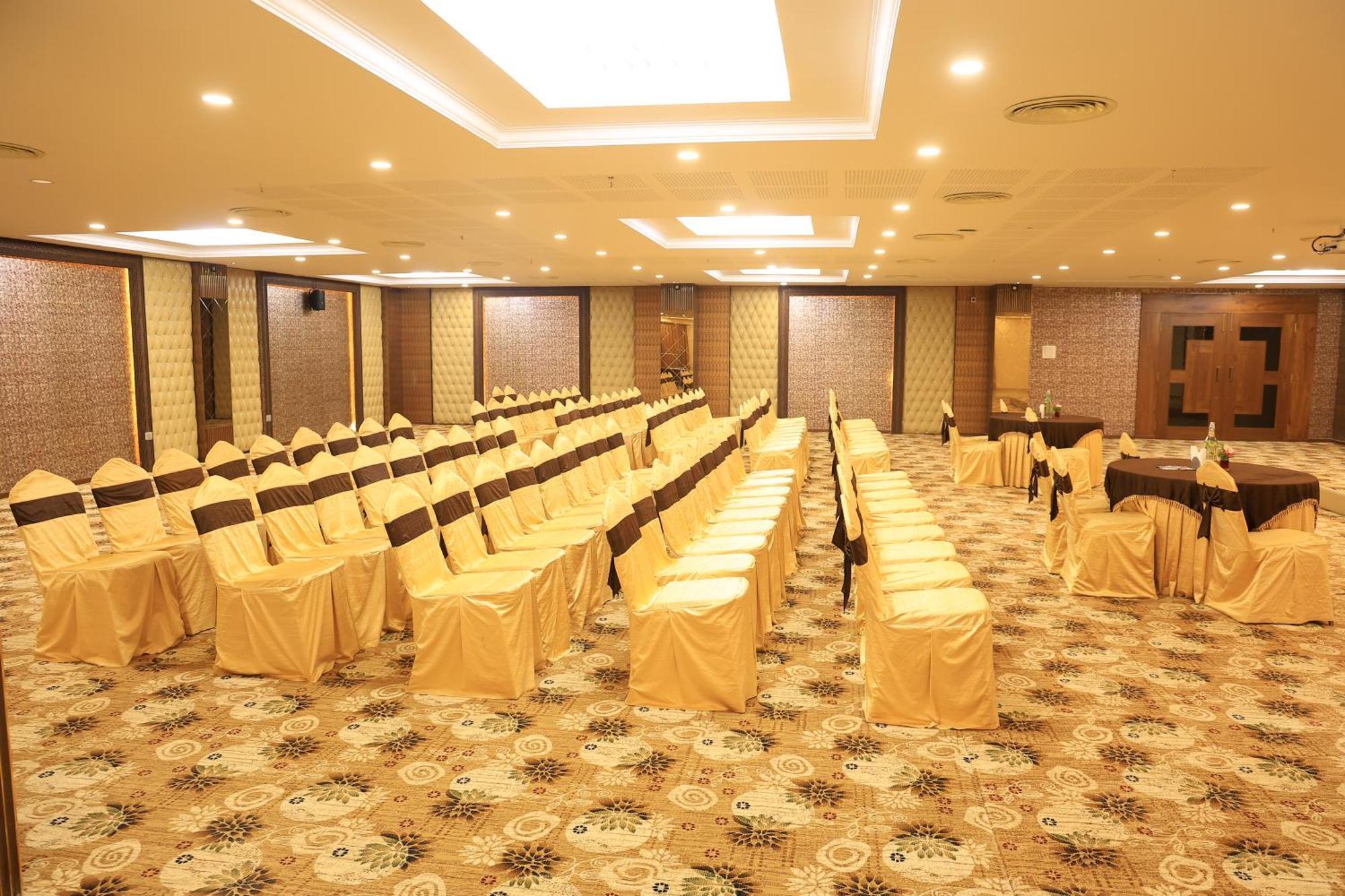 Hotel Anand Grand Hosur Exterior photo