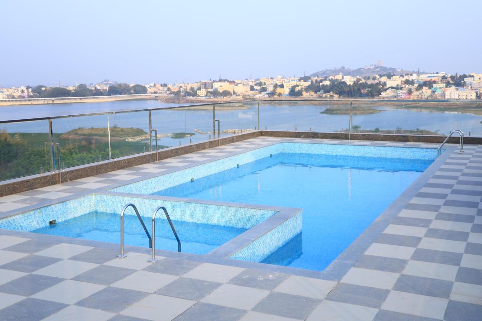Hotel Anand Grand Hosur Exterior photo